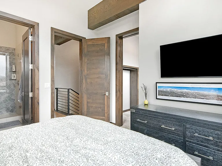 140 Monitor Dr — Photo 57