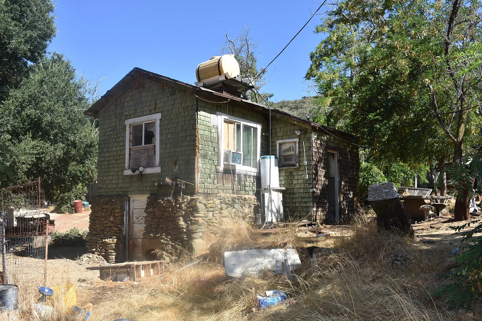 38570 Bouquet Canyon Rd photo 1