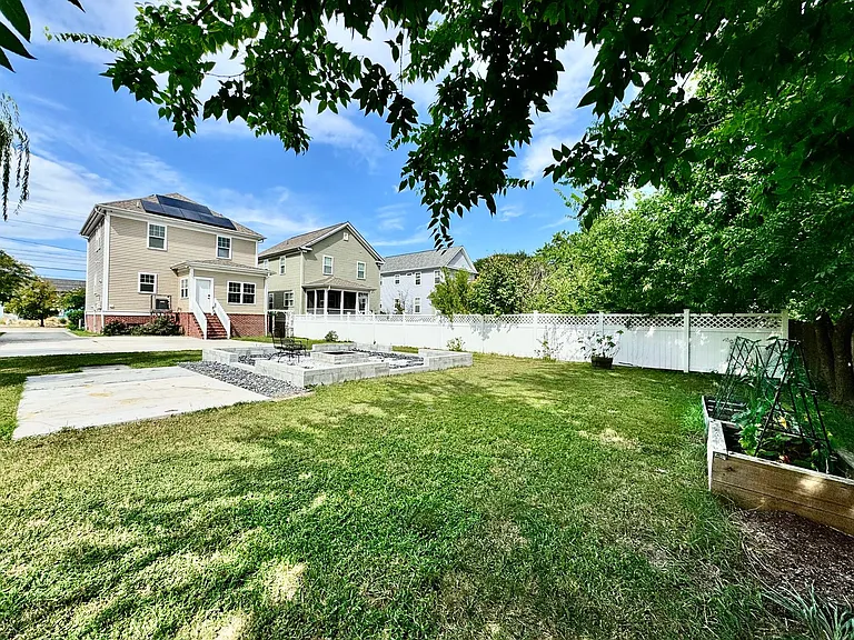 1123 W Ocean View Ave — Photo 55