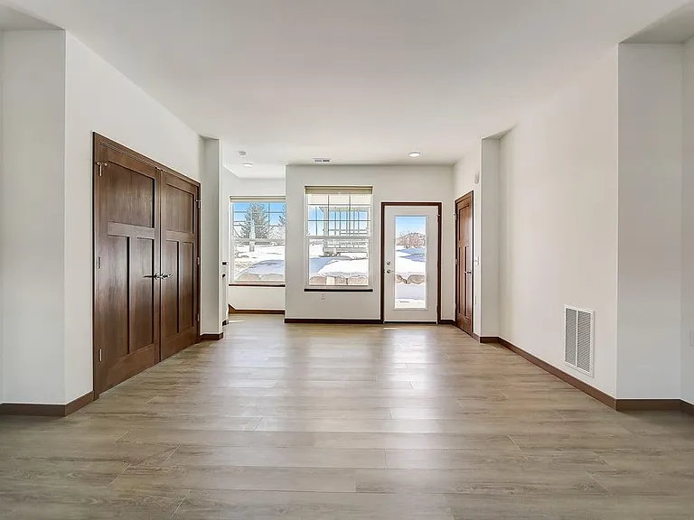 1931 Eastwood Way #1931 — Photo 15