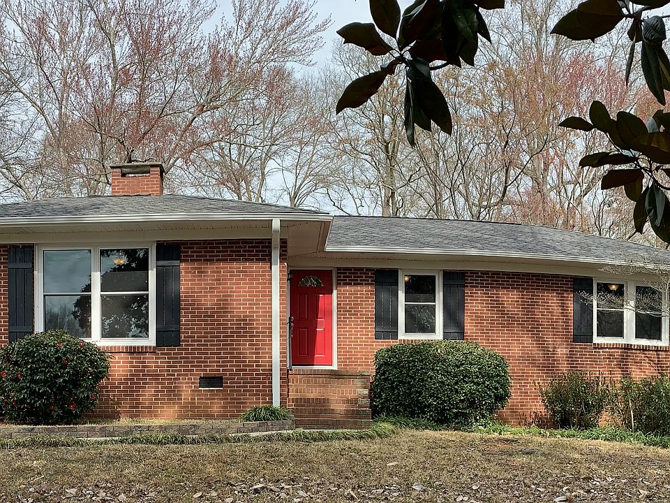 1st image of 247 Briarwood Dr