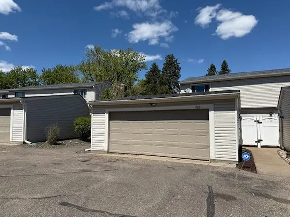 7616 Hampshire Ave N, Brooklyn Park, MN 55428