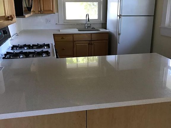 2nd image of 216 13th Ave NE