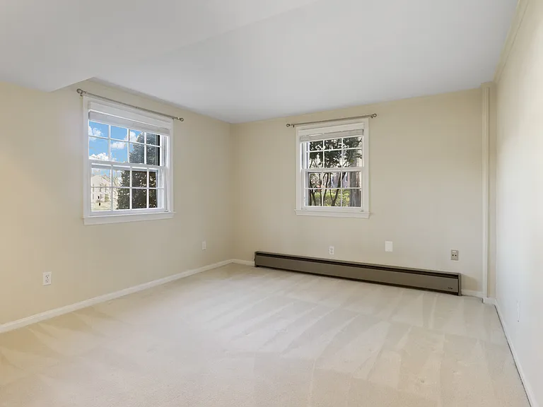 6543 Cedarwood Ct — Photo 12