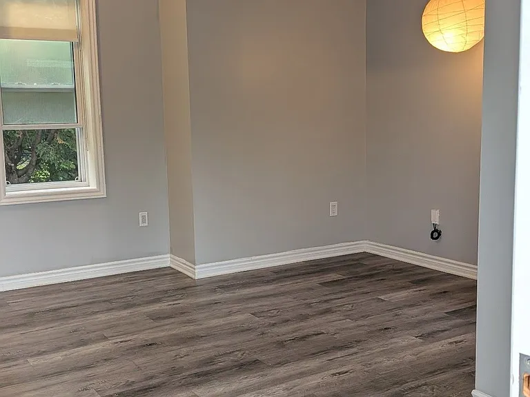 44 Main St N #6 — Photo 9