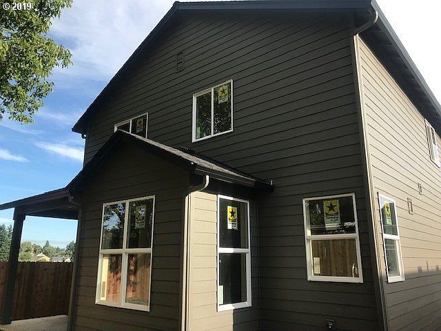 2nd image of 2212 NE Brendan Cir