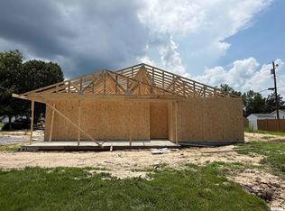 1101 E Boyton St, Marion, IL 62959