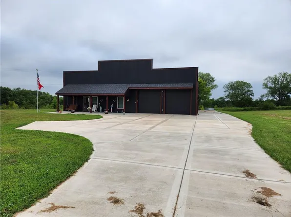 19020 B Hwy, Edgerton, MO 64444