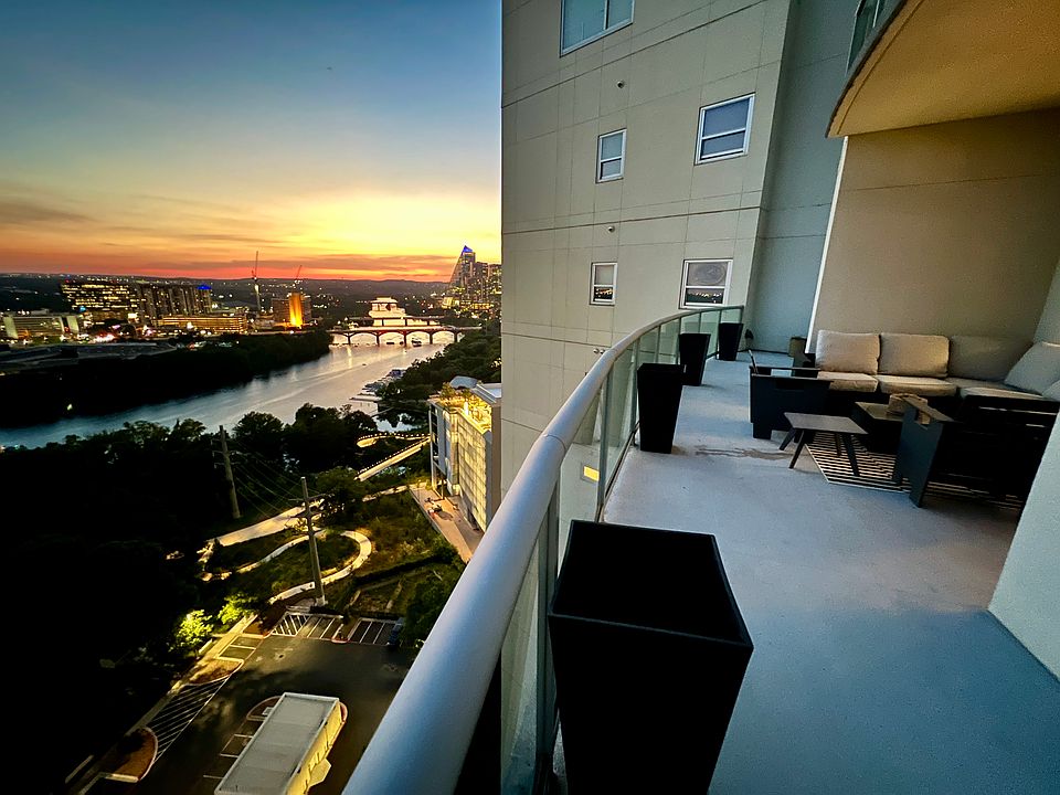 1st image of 603 Davis St APT 2108