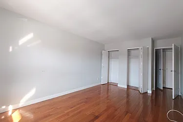 16-70 Bell Boulevard