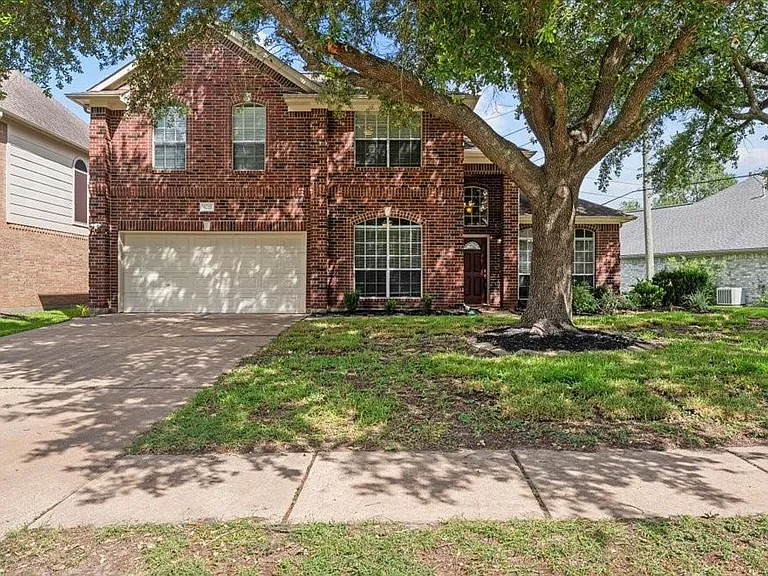 9722 Therrell Dr — Photo 1