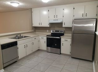 1324 Lakeview Dr NW, Conyers, GA 30012