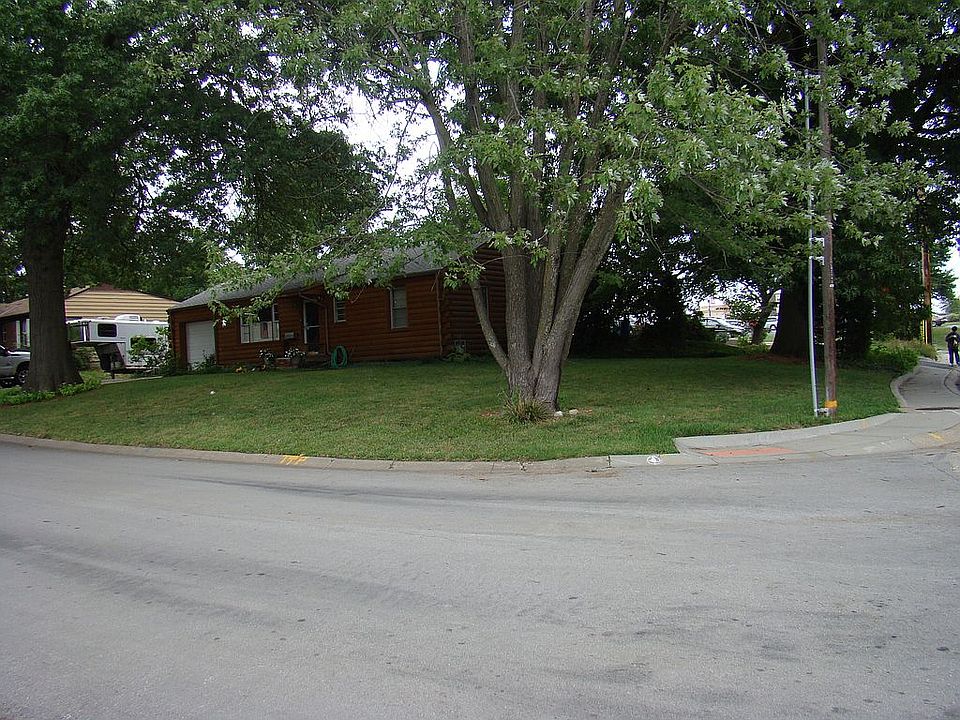 1st image of 1400 NW 1st St