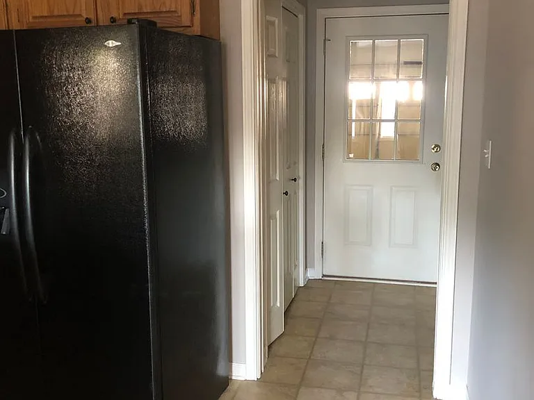 92 Lelia Ln — Photo 4