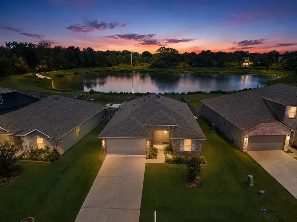 12828 Water Dive Ct, Willis, TX 77318