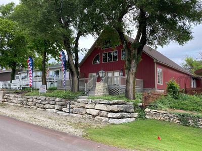 30 Lakeshore Dr, Marion, KS, 66861