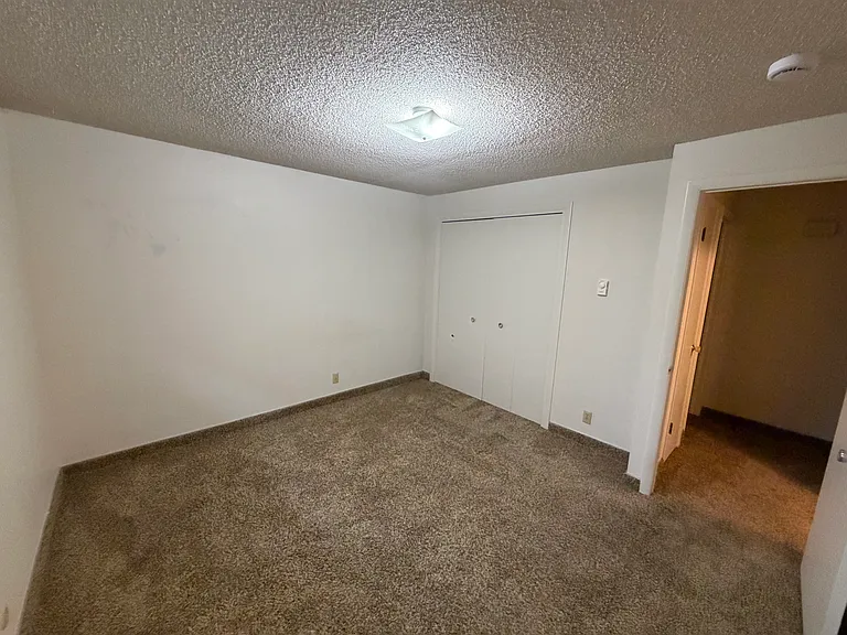405 N Haines St — Photo 12