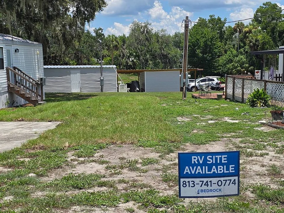 6930 Alafia Dr