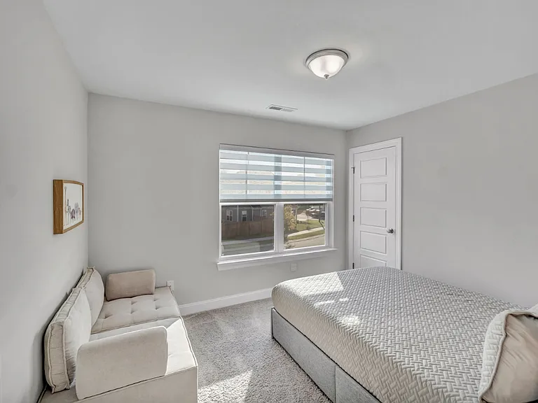 2113 Seneca Dr — Photo 31