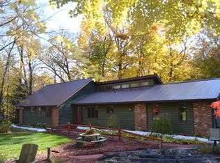 9265 Sherman Rd, Chesterland, OH 44026