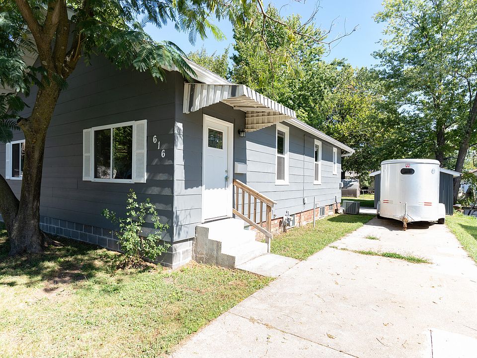 616 Monroe Ave, Moberly, MO 65270 Zillow