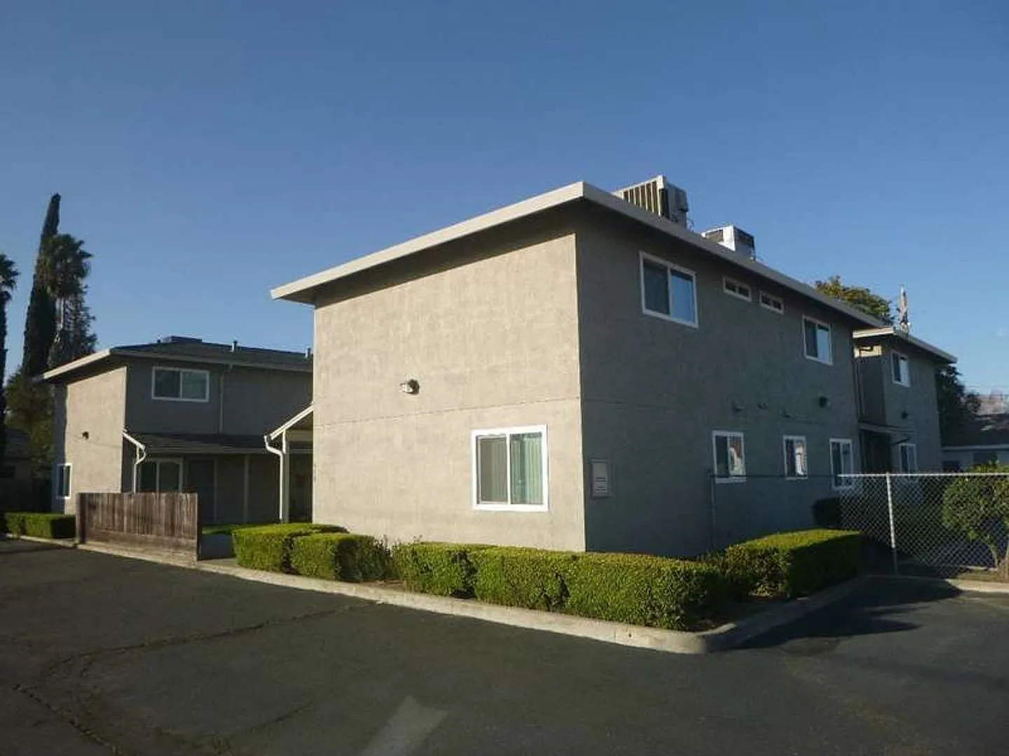 410 Pine St #15 photo 1