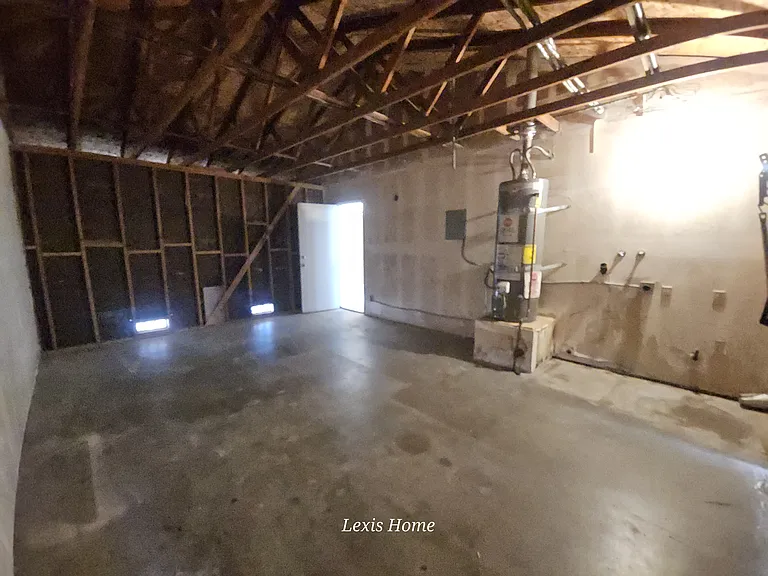 12929 Navajo Rd #4 — Photo 11