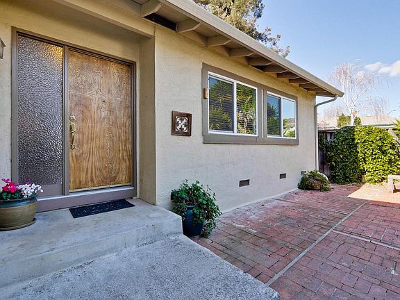 4th image of 3377 Hillside Ct