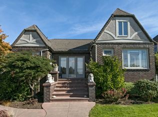 2508 28th Ave W, Seattle, WA 98199