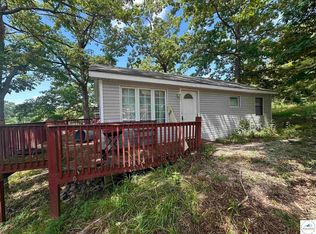453 Outlook Dr, Edwards, MO 65326