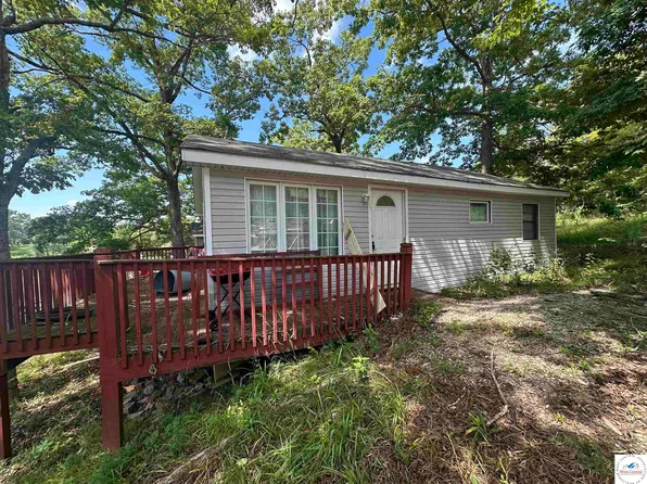 453 Outlook Dr, Edwards, MO 65326