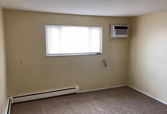 5th image of 222 Sherman St #3