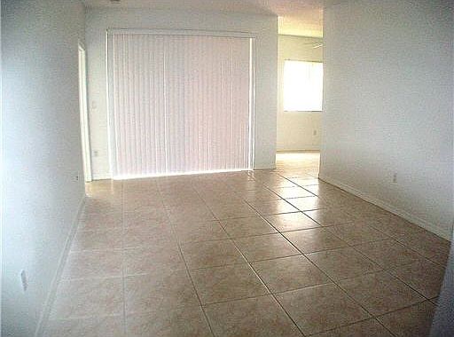 5th image of 7085 Nova Dr APT 216