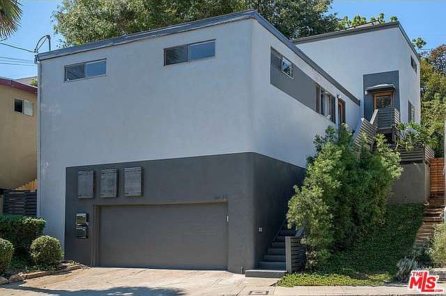 1st image of 1025 1/2 N Avenue 50