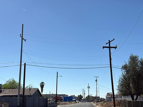 4th image of 3413 W Roanoke Ave