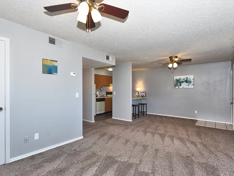 Berwick Apartments — Photo 15