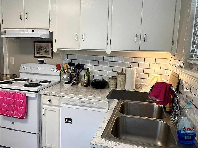 101 Clinton Dr #B — Photo 13