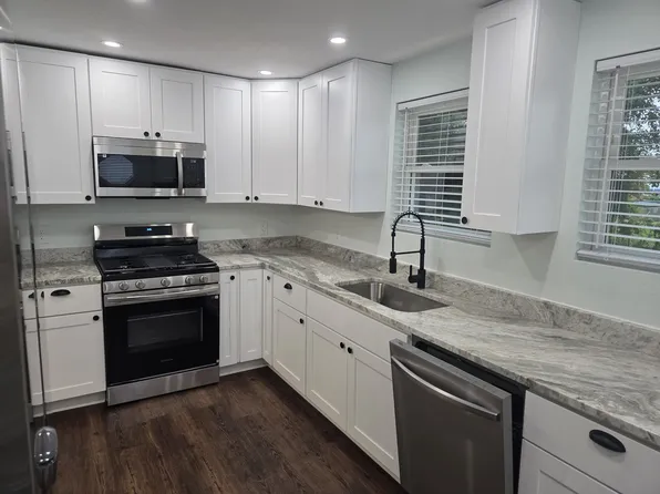 519 Spectator St, Portsmouth, VA 23701