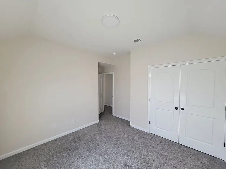 6026 Clifford St — Photo 23