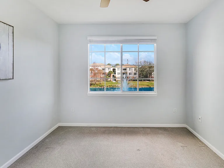 9212 Myrtlewood Cir W — Photo 31