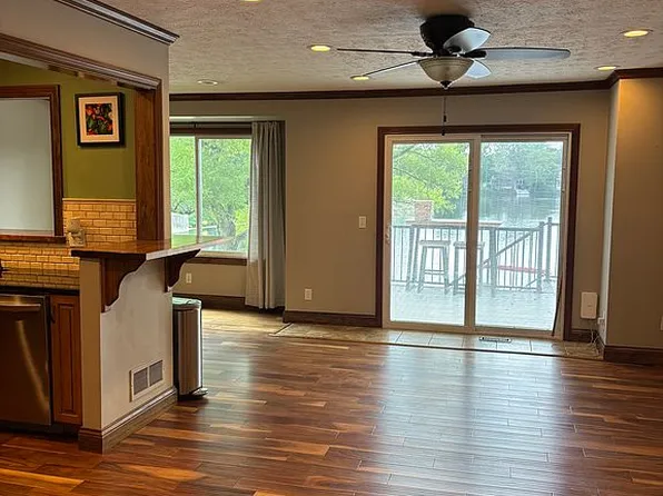 836 Bay Harbor Dr, Maineville, OH 45039