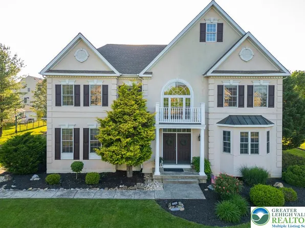 3423 Courtney Dr, Center Valley, PA 18034