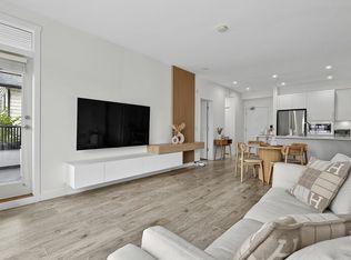 2160 Grant Ave #201, Pt Coquitlam, BC V3B 0T3