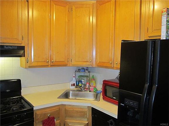 4th image of 3421 Wickham Ave