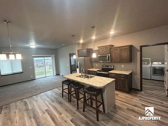 3rd image of 5603 E Brennan Dr