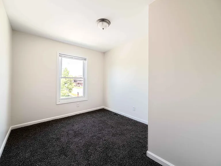 156 Leicester - FDR — Photo 11