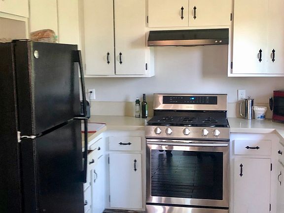 5th image of 350 Shirley Dr APT A