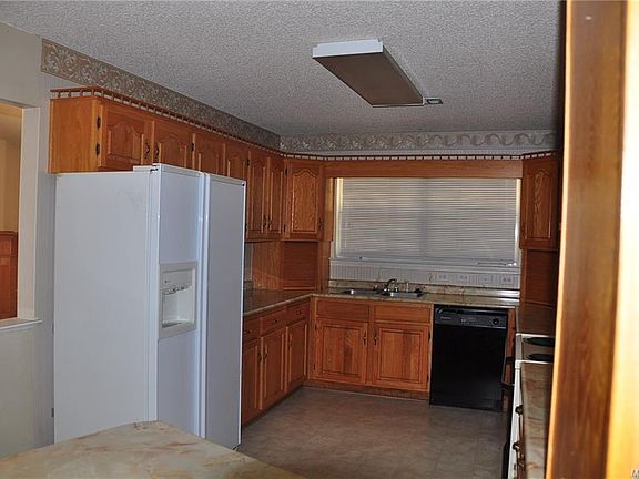 5th image of 6300 Sequoia Dr