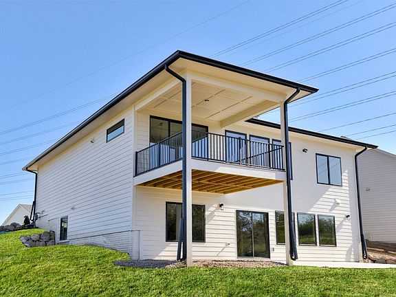 3rd image of 5548 167th St
