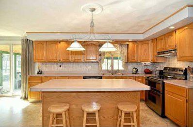 3rd image of 30 Tall Timber Dr